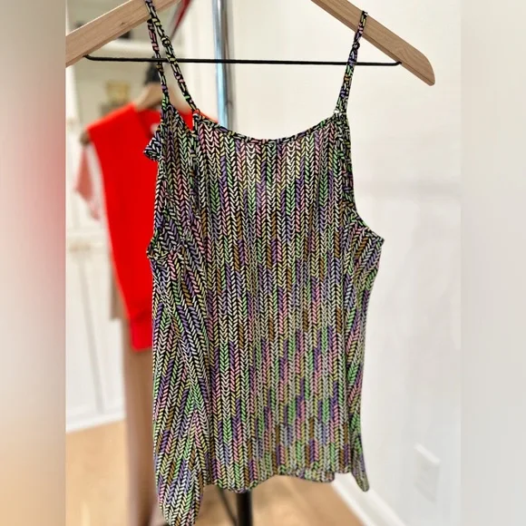 CAbi NWOT Together Top Tank - SPRING 2025 - #6735 - Picture 4 of 9